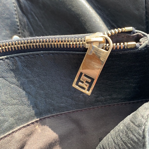 Authentic FENDI Black Leather Mia Hand Bag Purse - Picture 8 of 9